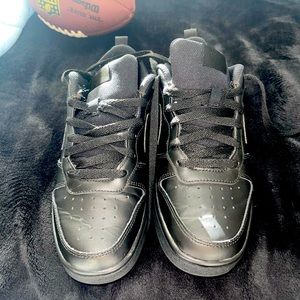 Nike Court Borough low 2